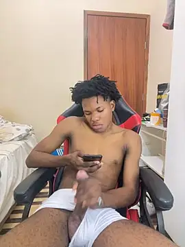 Snapshot of eunegrao chatting on October 7, 1:21 am eunegrao online show from October 7, 1:21 am