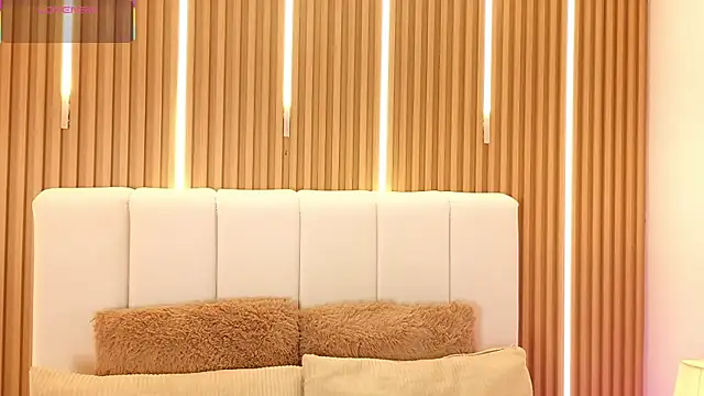 Dulcey  online show from March 27, 5:44 am