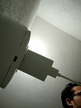 RyanDante online show from February 5, 9:00 pm