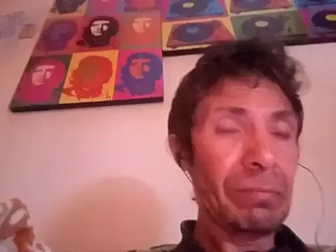 githot online show from February 8, 8:42 am