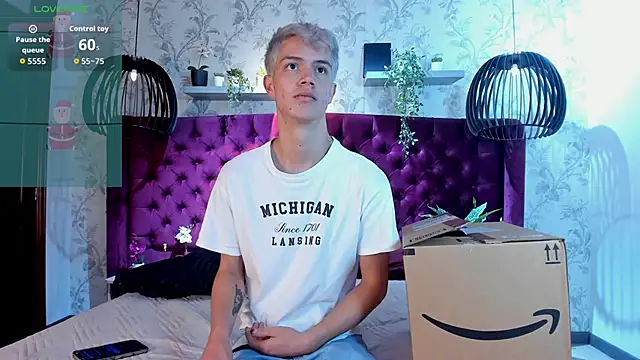 nicktorn online show from December 4, 12:45 pm