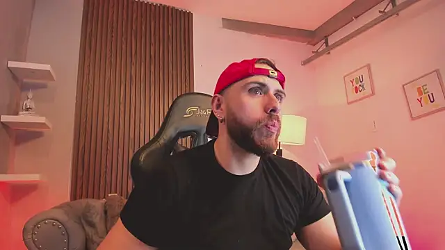 Maximo Wolff online show from January 12, 10:03 pm