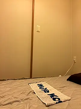 iiiviviii online show from September 14, 4:09 pm