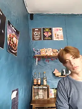 ethan manovan online show from July 18, 12:06 am