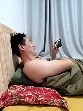 huanhuanaaaaa online show from March 16, 3:27 pm