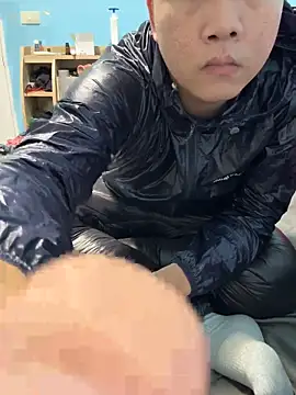 gary0213 online show from November 4, 2:40 pm