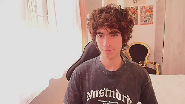 Snapshot of Nude_Boy18 chatting on October 24, 6:42 pm Nude Boy18 online show from October 24, 6:42 pm