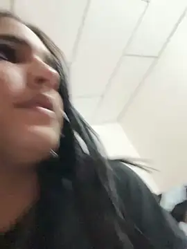 isabellaho1317 online show from February 4, 6:14 pm