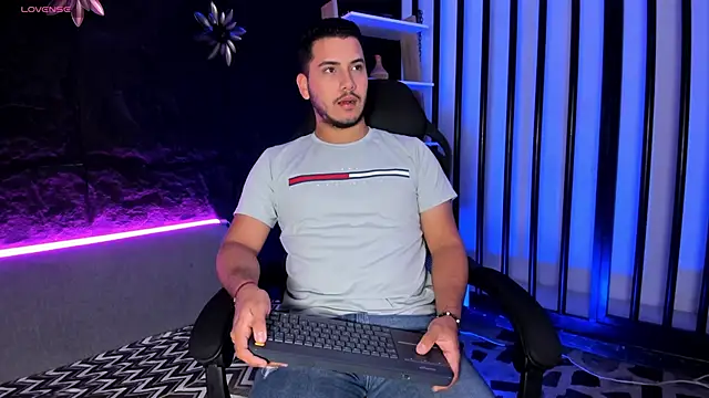 Axel grey  online show from December 18, 12:23 pm