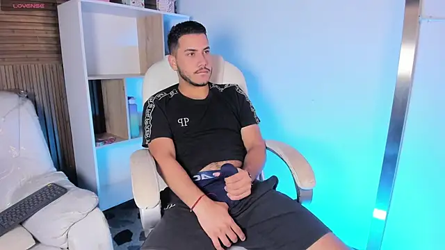 Snapshot of Axel_grey_ chatting on September 29, 2:02 pm Axel grey  online show from September 29, 2:02 pm