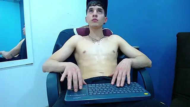 Jheampiiero online show from November 14, 3:35 pm