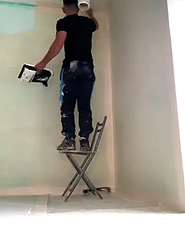 Snapshot of lewis91 chatting on September 13, 2:18 pm lewis91 online show from September 13, 2:18 pm