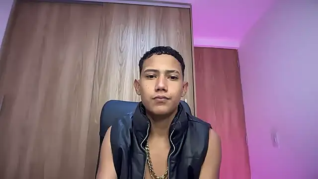 Toy boy777 online show from February 21, 12:06 pm