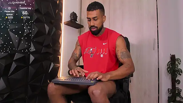 OstinDaniels online show from November 19, 11:59 pm