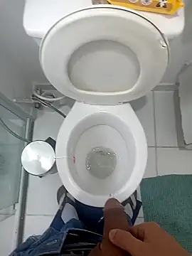 Snapshot of comobucetinhas chatting on September 25, 7:46 pm comobucetinhas online show from September 25, 7:46 pm