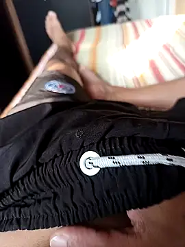 Snapshot of comobucetinhas chatting on October 6, 7:40 pm comobucetinhas online show from October 6, 7:40 pm