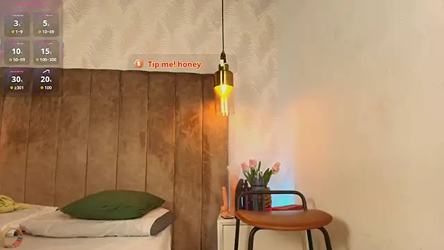 Jacob 606 online show from February 6, 8:28 pm