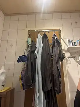 Kingpowerlittel online show from March 4, 5:20 pm