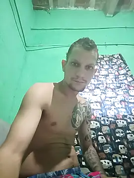 renanvalentim online show from March 23, 7:20 pm