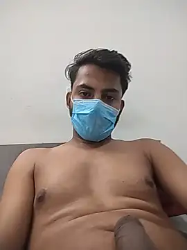 themasklover online show from May 29, 12:59 pm