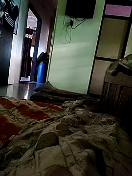 Kartik200798 online show from October 6, 1:43 am