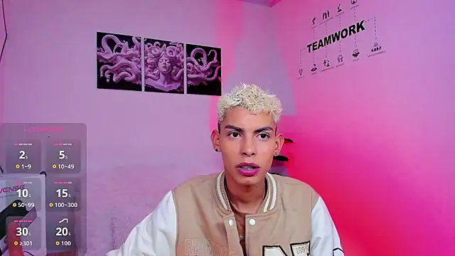 Room 69x online show from December 20, 3:24 am