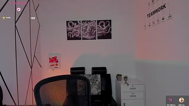 Room 69x online show from October 28, 4:04 am