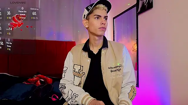 Room 69x online show from February 27, 1:23 pm