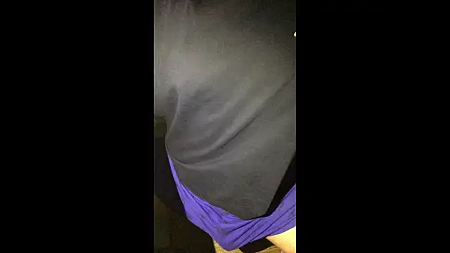 MinhTuan2002 online show from November 9, 2:15 am