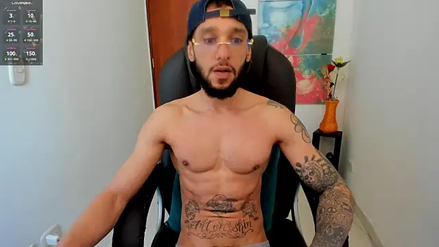 Cristhian teylor  online show from October 24, 2:41 pm