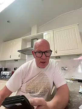 philefc online show from February 26, 10:27 am