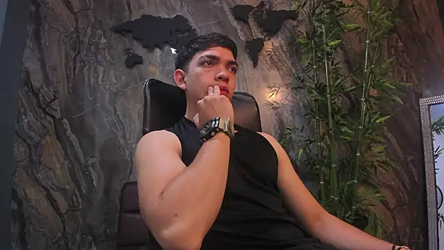 Eryonbradley online show from February 20, 11:34 am