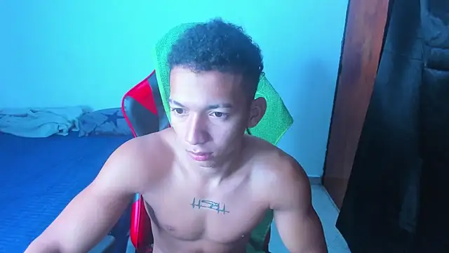 JuanchiT66 online show from April 10, 3:19 pm