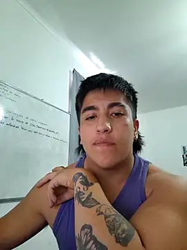 Tierno vale online show from April 13, 6:19 pm