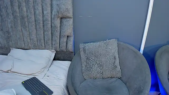 stephane rouss online show from October 29, 12:02 am