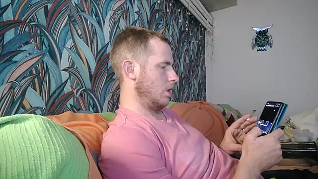 Snapshot of gaydavid chatting on September 23, 8:52 pm gaydavid online show from September 23, 8:52 pm