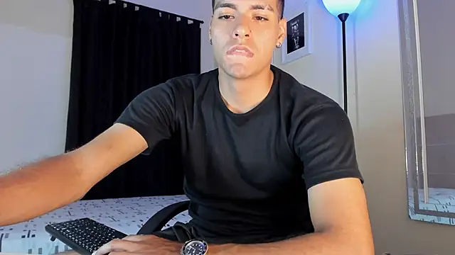 TeamPorn 19 online show from October 30, 5:20 am