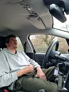 twitshe online show from February 5, 1:18 pm