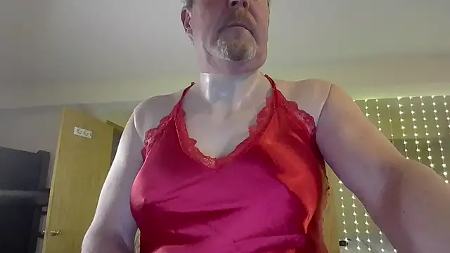 Sexyjennyxh online show from March 12, 5:15 am