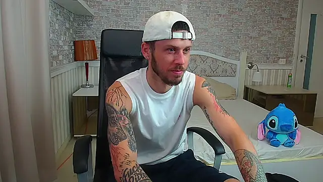 JonahShaw online show from July 18, 4:52 am