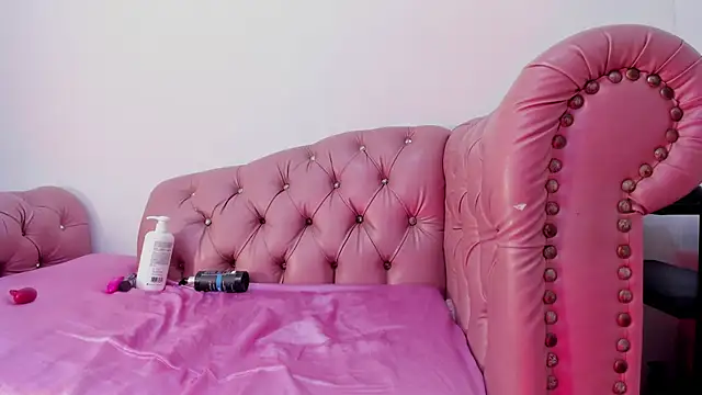 Snapshot of SamKing19 chatting on October 21, 4:48 am SamKing19 online show from October 21, 4:48 am