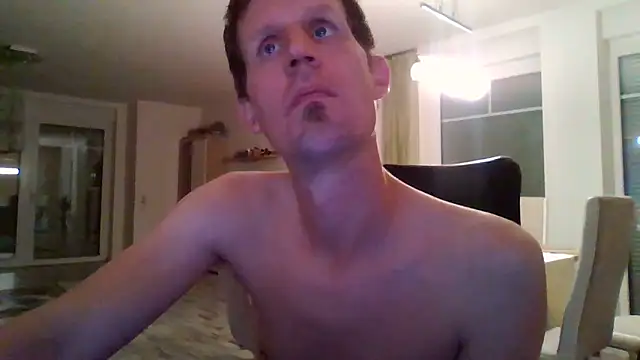 Snapshot of Trockenbau chatting on September 25, 4:06 pm Trockenbau online show from September 25, 4:06 pm