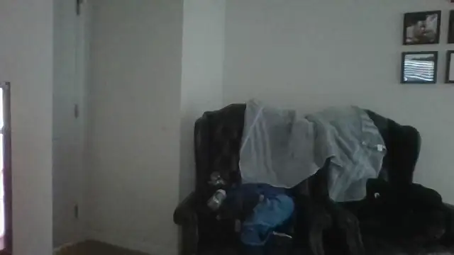 Malcolm4122 online show from April 1, 2:14 pm