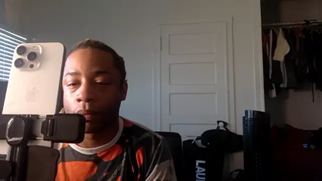 Diodre Benyoon online show from January 12, 11:31 pm