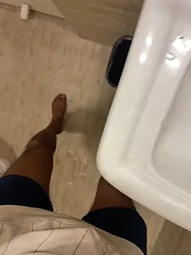 Johncockhot13690 online show from January 6, 8:24 pm