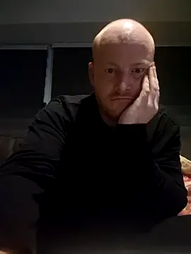 Snapshot of svenni2525 chatting on October 27, 3:42 am svenni2525 online show from October 27, 3:42 am