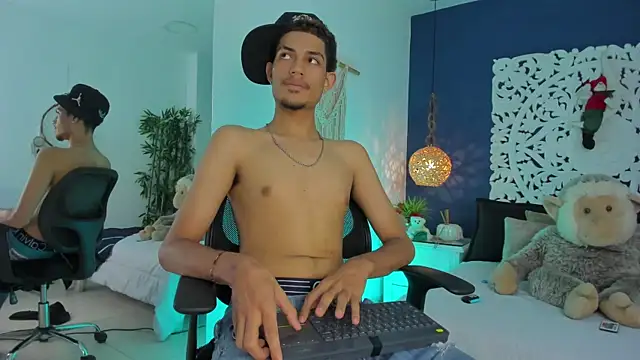 Adonis WB online show from November 15, 1:07 am