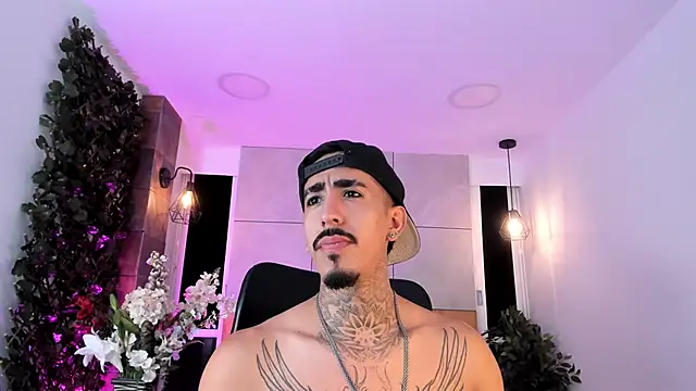 Donovan Desmond online show from March 5, 3:58 am