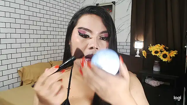 Snapshot of TSbrianaHugeCock chatting on September 19, 5:19 am TSbrianaHugeCock online show from September 19, 5:19 am