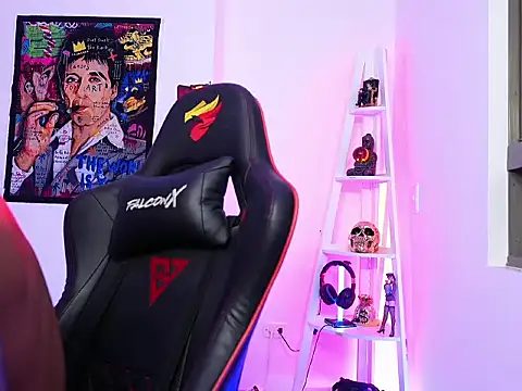 logan hugh8 online show from October 31, 6:04 am